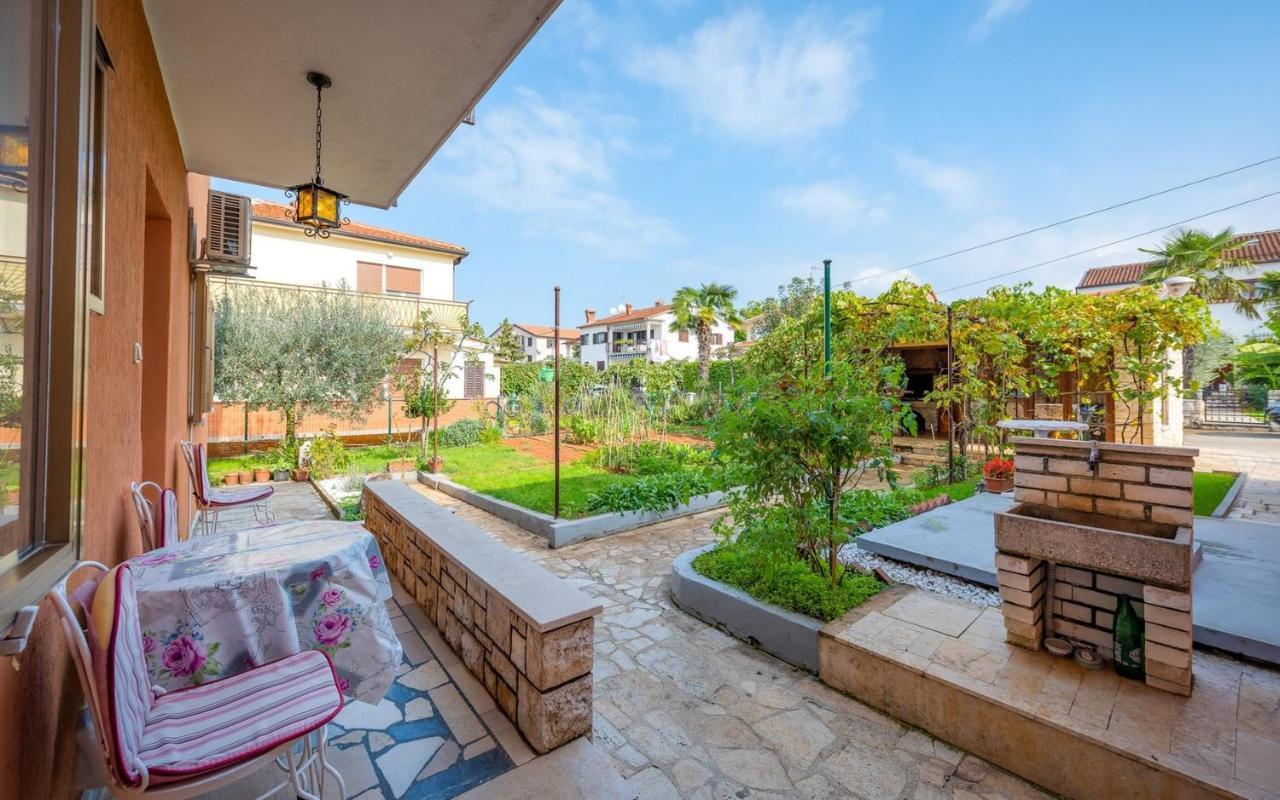 Ferucio House With Apartments Umag Exterior foto