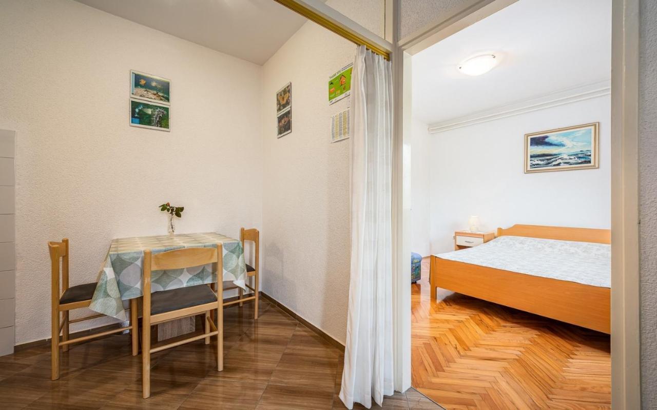 Ferucio House With Apartments Umag Exterior foto